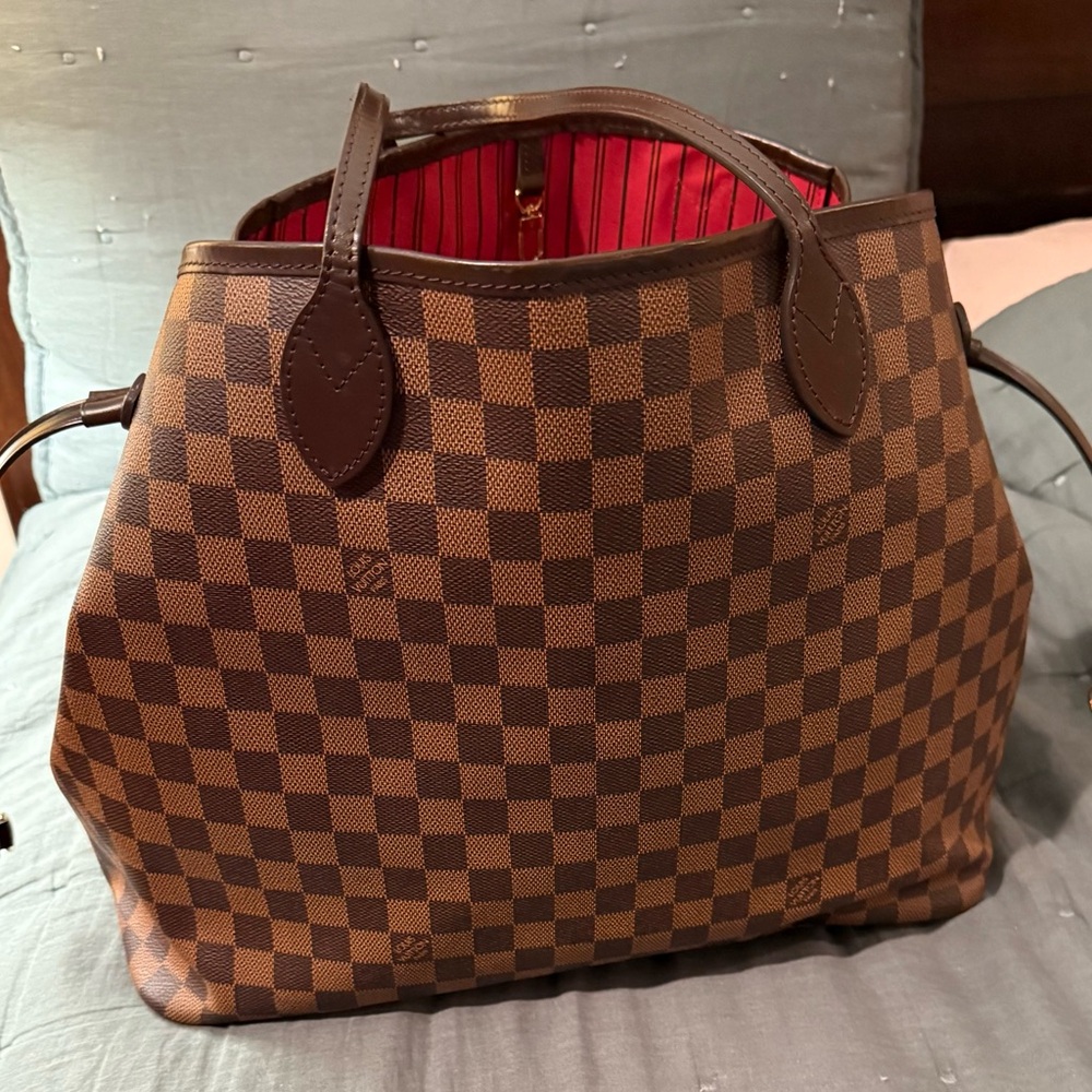 Louis Vuitton Damier Ebene Tote - Picture 4 of 13
